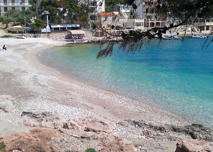 Apartment By The Sea Milna, Hvar - 8795 *