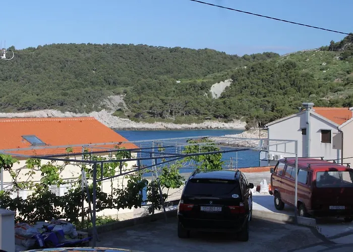 Apartment By The Sea Milna, Hvar - 8795 Milna (Hvar)