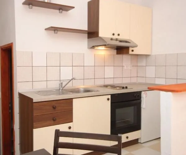 By The Sea Milna, Hvar - 8795 * 米欧纳